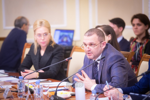 Заместитель министра промышленности и торговли Алексей Груздев предложил  Максиму Загорнову «вместе открыть двери для бизнеса»
