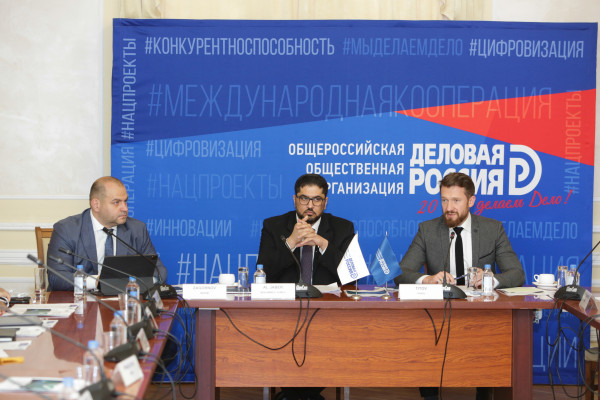 Бизнес-посол «Деловой России» в ОАЭ Максим Загорнов провел расширенную встречу с Послом ОАЭ в РФ Мухаммедом Ахмедом Аль-Джабером