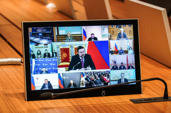 Президент России Владимир Путин принял участие в форуме «Деловой России»