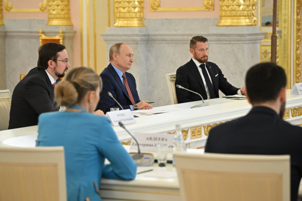 Президент России Владимир Путин принял участие в форуме «Деловой России»