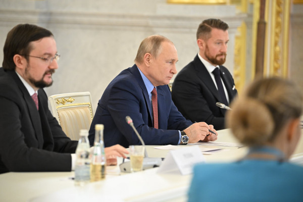 Президент России Владимир Путин принял участие в форуме «Деловой России»