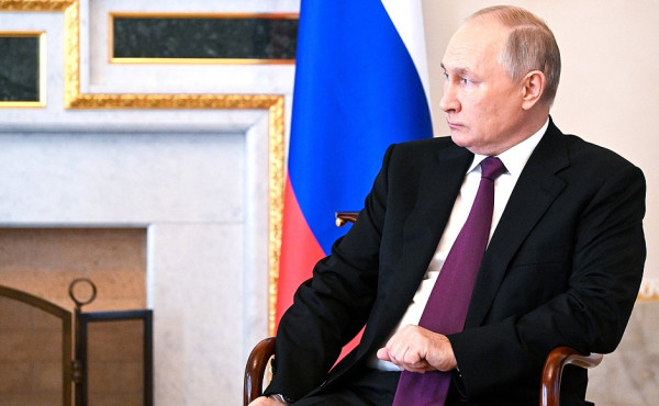 Президент ОАЭ Мухаммед бен Зайд Аль Нахайян встретился с Президентом России Владимиром Путиным