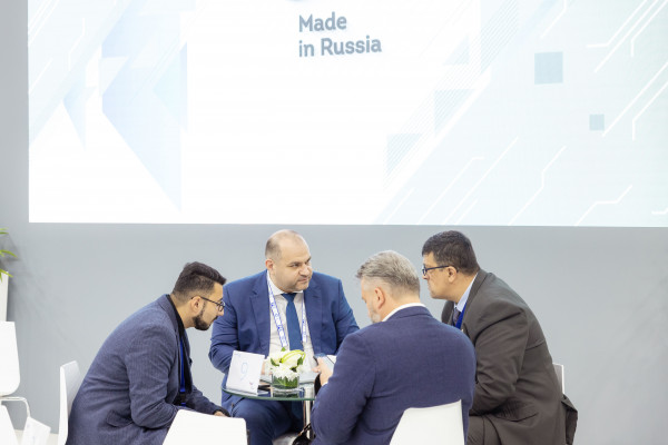 Более 100 b2b-встреч провела команда «Деловой России» на ADIPEC-2022