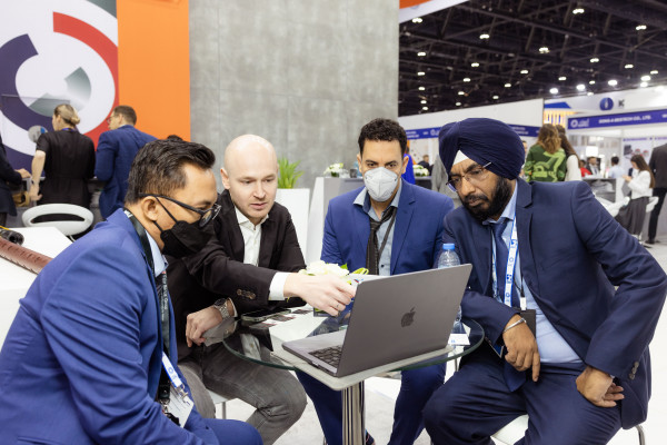 Более 100 b2b-встреч провела команда «Деловой России» на ADIPEC-2022