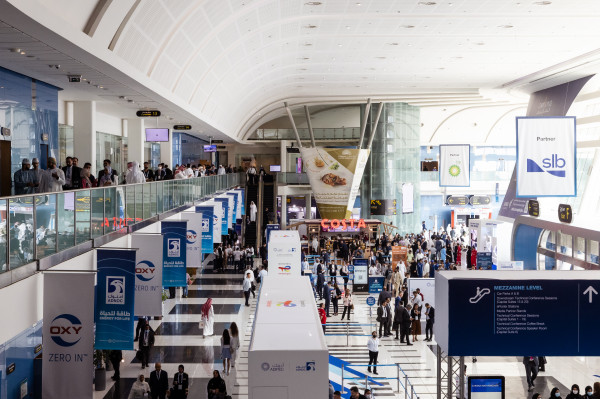 Более 100 b2b-встреч провела команда «Деловой России» на ADIPEC-2022