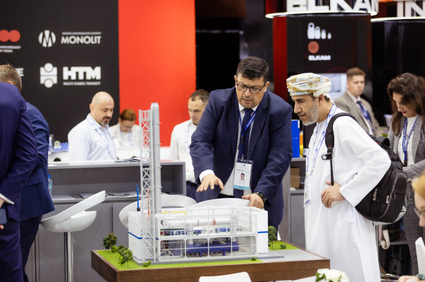 Более 100 b2b-встреч провела команда «Деловой России» на ADIPEC-2022