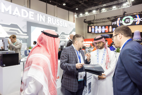 Более 100 b2b-встреч провела команда «Деловой России» на ADIPEC-2022
