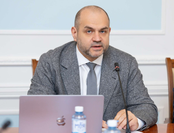 Интеграцию технологий искусственного интеллекта и электроэнергетики обсудили на заседании  подкомитета по малой генерации «Деловой России»